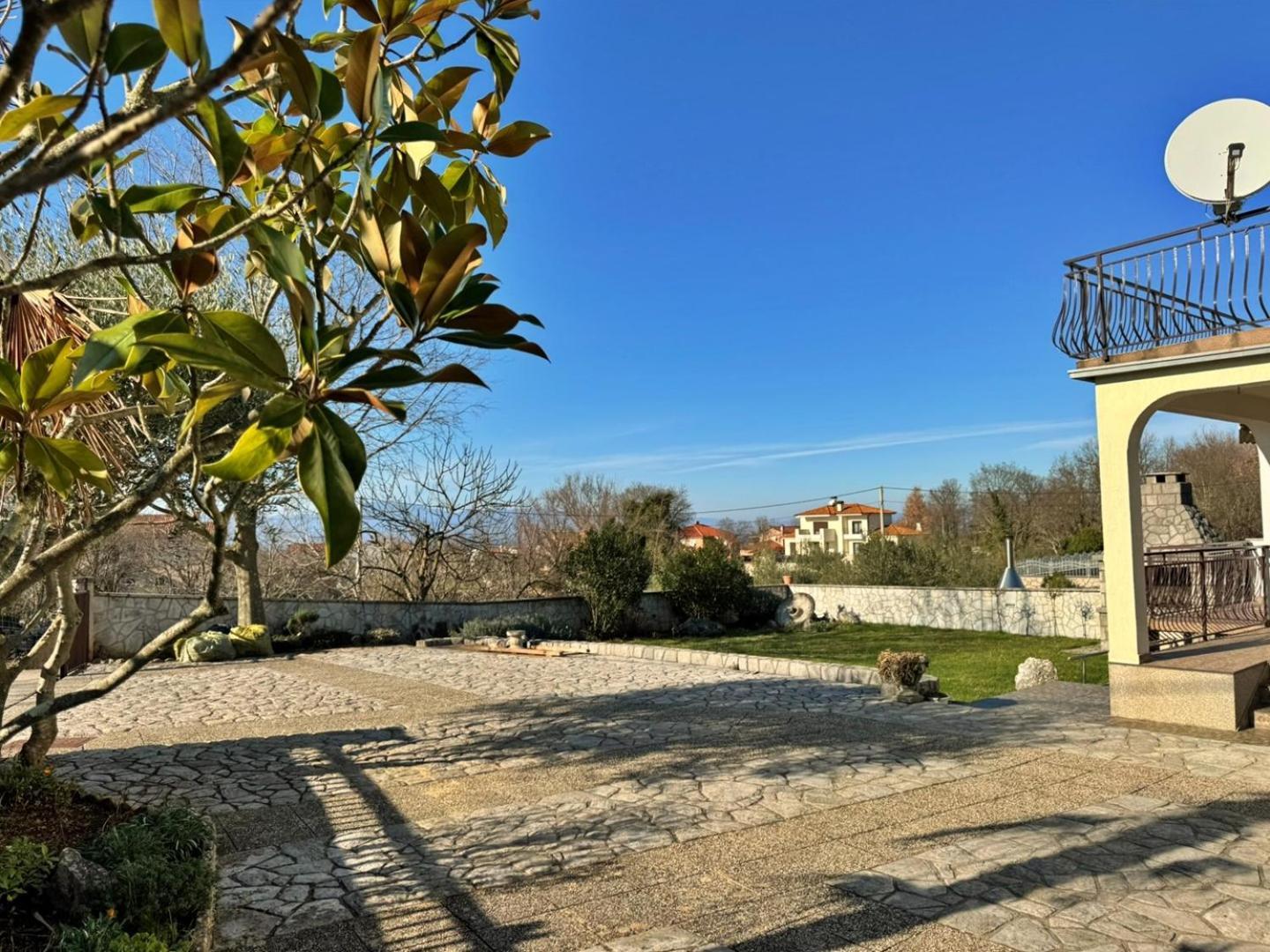 Apartments Pavle Malinska Εξωτερικό φωτογραφία