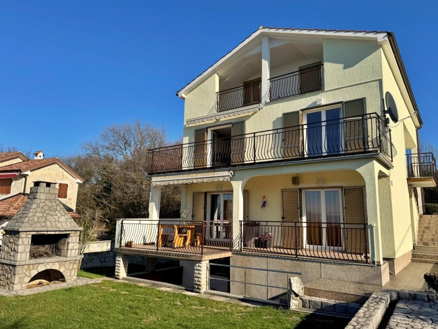 Apartments Pavle Malinska Εξωτερικό φωτογραφία